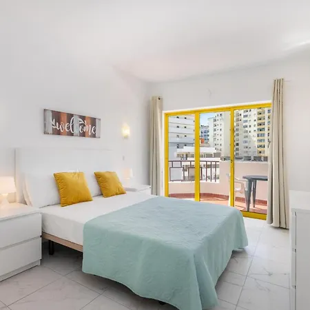 Da Rocha, Clube Da Rocha, Bloco I, Wifi Gratuito, Ar Condicionado, By Ig