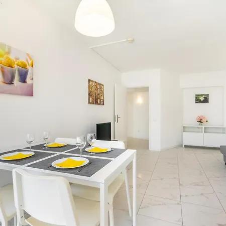 Da Rocha, Clube Da Rocha, Bloco I, Wifi Gratuito, Ar Condicionado, By Ig ポルティマン