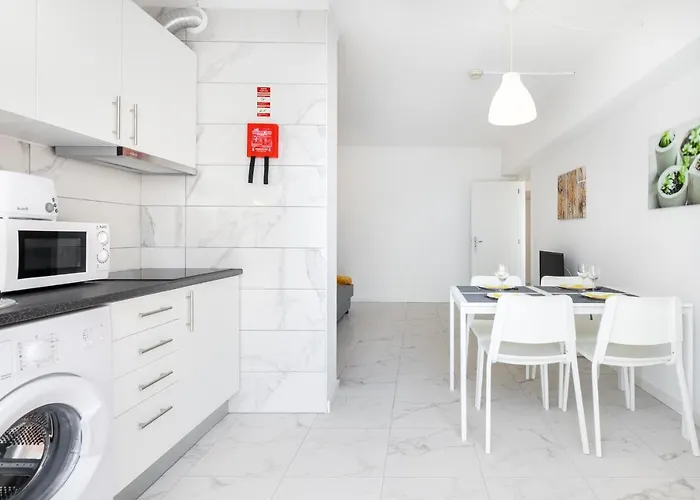 Da Rocha, Clube Da Rocha, Bloco I, Wifi Gratuito, Ar Condicionado, By Ig Portimão