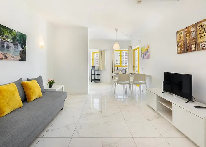 Apartamento Da Rocha, Clube Da Rocha, Bloco I, Wifi Gratuito, Ar Condicionado, By Ig